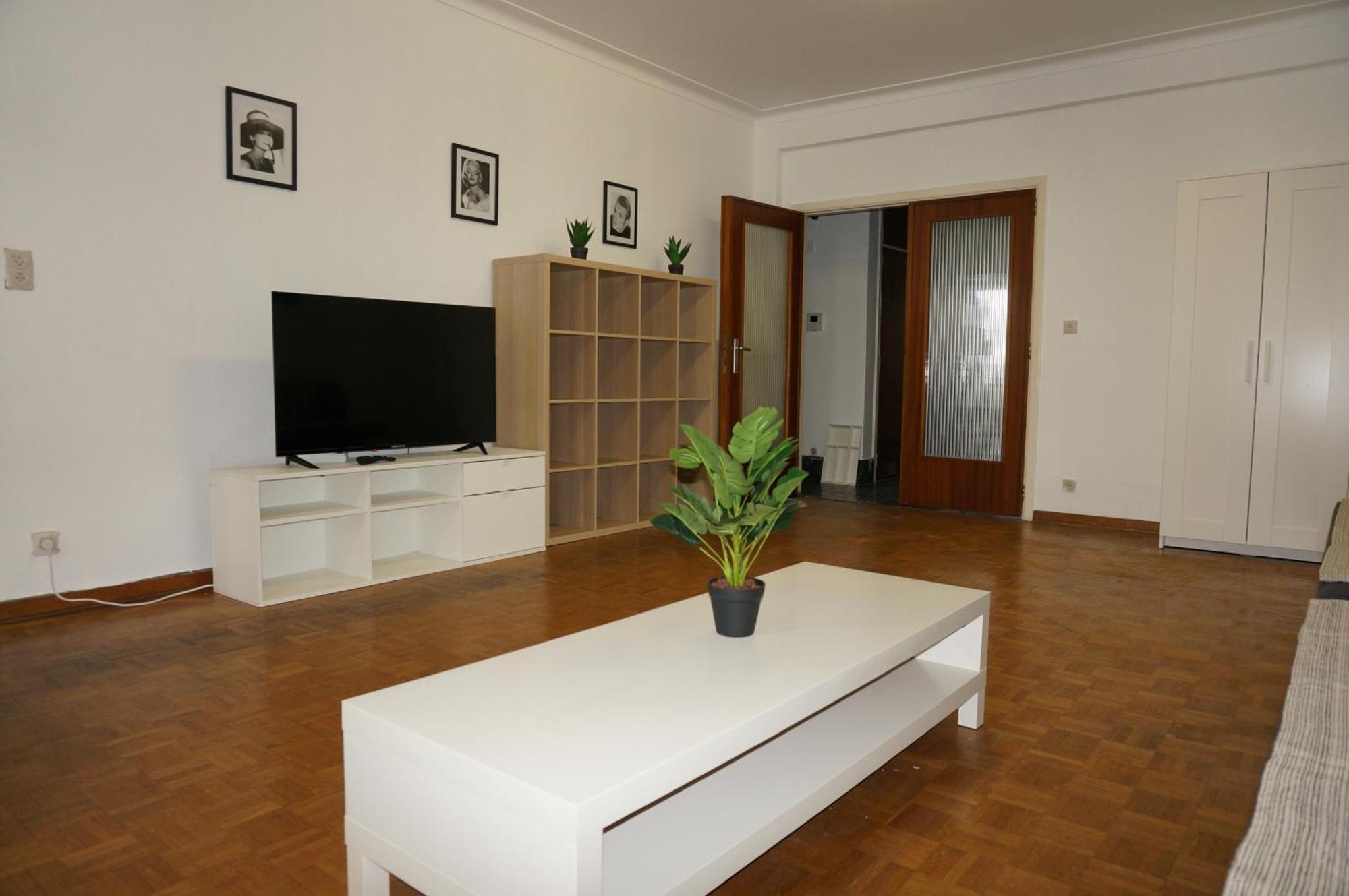 Belga Apartment 3 Bedrooms. Antwerpen Eksteriør bilde
